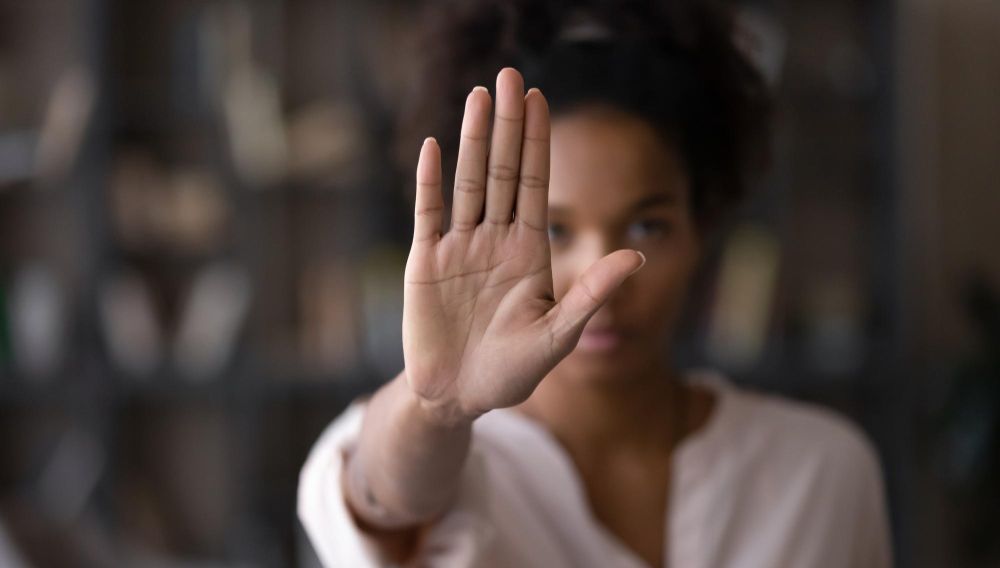 Emotional boundaries for healthy relationships and personal well-being