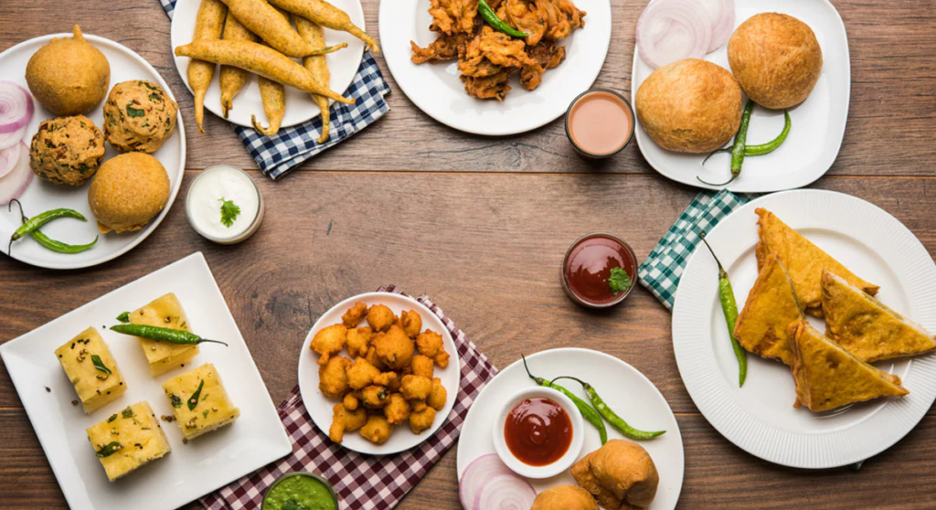 Popular Indian fast food and delicious snacks